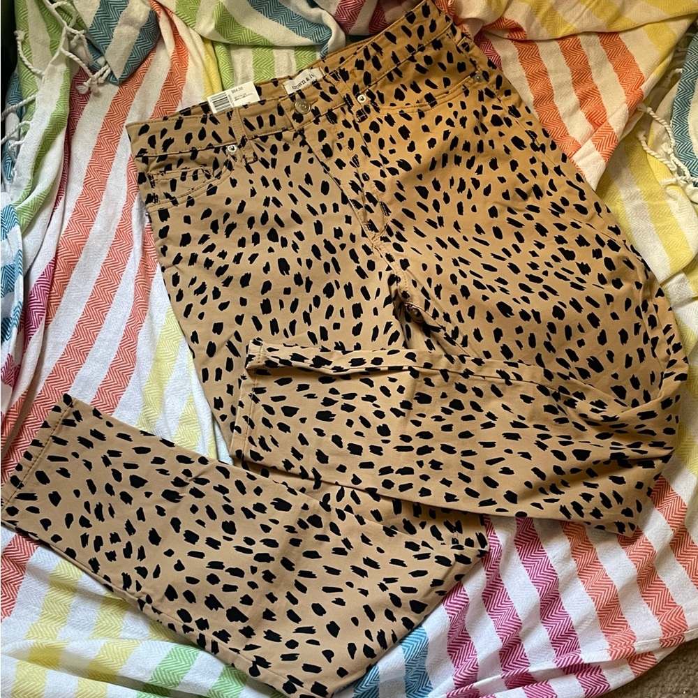 Crown & Ivy Tan and Black Patterned Pants